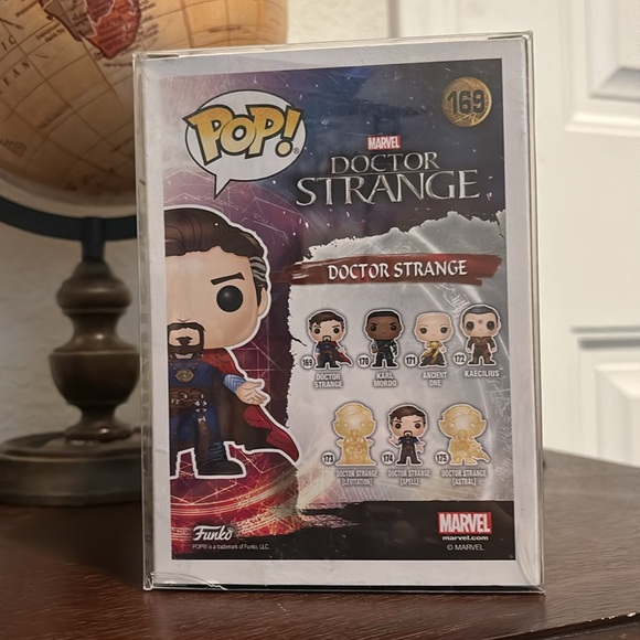 Doctor Strange Funko Pop - Picture 3 of 4